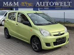 Grün Gebraucht 2007 Daihatsu Cuore Kleinwagen | 1.690 € (Fairer Preis)
