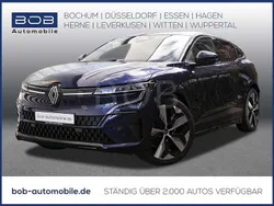 Nachtblau + dach black pearl Gebraucht 2023 Renault Mégane Techno Limousine | 25.888 € (Superpreis)