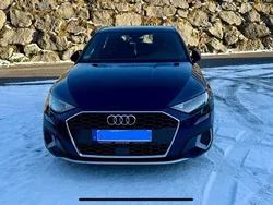 Blau Gebraucht 2021 Audi A3 Sportback Ambiente Kombi | 22.800 € (Etwas zu teuer)