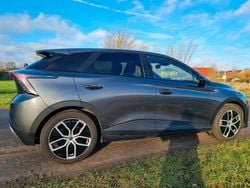 Grau Gebraucht 2024 MG MG4 EV Luxury Kleinwagen | 21.500 € (Guter Preis)