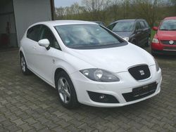 Weiß Gebraucht 2012 Seat Leon Limousine | 4.800 € (Fairer Preis)