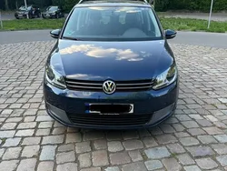 Blau Gebraucht 2010 VW Touran Van / Kleinbus | 6.200 € (Guter Preis)