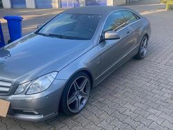 Grau Gebraucht 2010 Mercedes E350 Coupé | 7.850 € (Guter Preis)