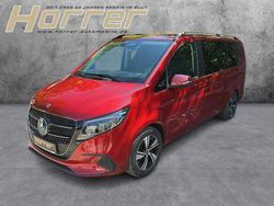 Rot Gebraucht 2024 Mercedes V220 Style Van / Kleinbus | 59.840 €