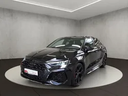 Mythosschwarz metallic Gebraucht 2024 Audi RS3 Sportback Ambiente Kleinwagen | 62.750 € (Etwas zu teuer)