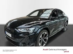 Schwarz Gebraucht 2022 Audi e-tron Ambiente SUV | 54.369 € (Teuer)