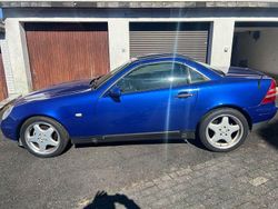 Blau Gebraucht 1998 Mercedes SLK230 Cabrio | 7.100 € (Teuer)