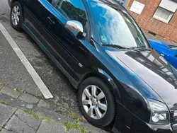 Schwarz Gebraucht 2005 Opel Vectra Kombi | 2.100 € (Fairer Preis)