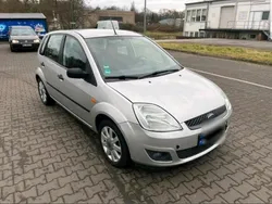 Grau Gebraucht 2004 Ford Fiesta Kleinwagen | 800 € (Guter Preis)