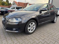 Grau Gebraucht 2009 Audi A3 Sportback Attraction Kleinwagen | 6.900 € (Fairer Preis)