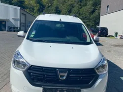 Weiß Gebraucht 2018 Dacia Dokker Comfort Van | 9.999 € (Fairer Preis)