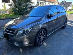 Gold Gebraucht 2014 Mercedes B250 Van / Kleinbus | 16.000 € (Guter Preis)