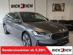 Grau Gebraucht 2024 Skoda Superb Limousine | 37.980 € (Superpreis)