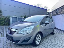 Grau Gebraucht 2013 Opel Meriva Active Van / Kleinbus | 5.200 € (Fairer Preis)