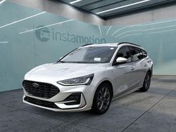 Silber Gebraucht 2023 Ford Focus Kombi | 26.949 €