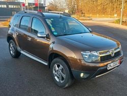 Braun Gebraucht 2014 Dacia Duster Prestige SUV | 5.900 € (Guter Preis)