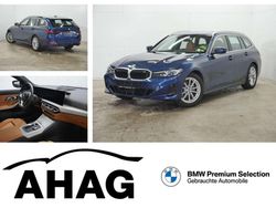 Phytonic blau metallic Gebraucht 2024 BMW 320 Sport Line Kombi | 38.840 € (Etwas zu teuer)