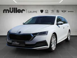 Moonweiß (metallic) Gebraucht 2020 Skoda Octavia Style Kombi | 19.990 € (Fairer Preis)