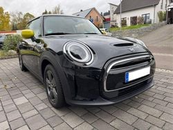 Schwarz Gebraucht 2022 Mini Cooper SE Kleinwagen | 17.990 € (Fairer Preis)