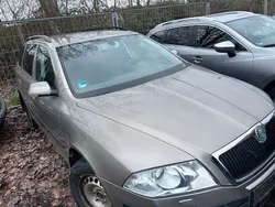 Beige Gebraucht 2006 Skoda Octavia Ambiente Kombi | 1.299 € (Guter Preis)