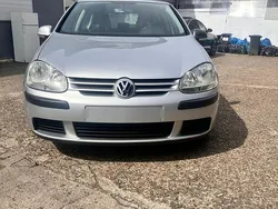 Silber Gebraucht 2005 VW Golf V Kleinwagen | 1.450 € (Superpreis)
