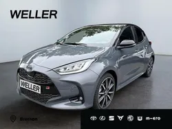 Grau Gebraucht 2025 Toyota Yaris Hybrid Sport Kleinwagen | 32.990 € (Teuer)