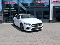 Weiß Gebraucht 2022 Mercedes A200 Business Limousine | 30.950 € (Teuer)