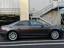 Braun Gebraucht 2016 Audi A8 Comfort Limousine | 19.900 €