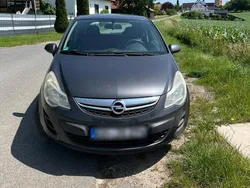 Grau Gebraucht 2012 Opel Corsa Kleinwagen | 2.200 €