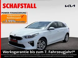 Weiss ((wd) cararraweiss) Gebraucht 2021 Kia Ceed Comfort Limousine | 16.879 € (Fairer Preis)