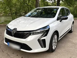 Weiß Gebraucht 2024 Renault Clio V Evolution Kleinwagen | 14.500 € (Superpreis)