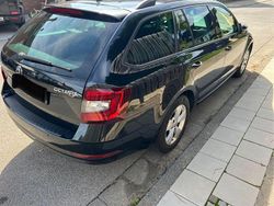 Schwarz Gebraucht 2019 Skoda Octavia Soleil Kombi | 10.500 € (Superpreis)