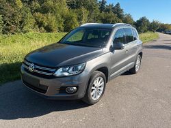 Grau Gebraucht 2012 VW Tiguan SUV | 9.840 € (Etwas zu teuer)
