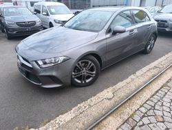 Grau (metallic) Gebraucht 2021 Mercedes A180 Advanced Limousine | 16.990 € (Guter Preis)