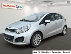 Silber Gebraucht 2012 Kia Rio Limousine | 3.499 € (Superpreis)