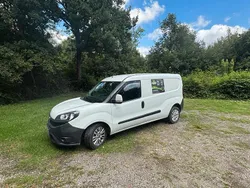 Weiß Gebraucht 2018 Fiat Doblò Van / Kleinbus | 7.999 € (Fairer Preis)