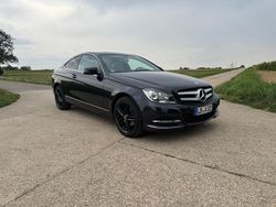 Schwarz Gebraucht 2011 Mercedes C180 Coupé | 7.000 €