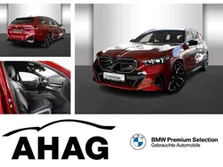 Fire red metallic Gebraucht 2024 BMW i5 Limousine | 82.940 €