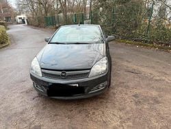 Schwarz Gebraucht 2007 Opel Astra Cabriolet Cabrio | 1.900 € (Guter Preis)
