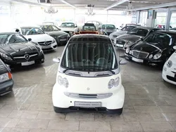 Silber Gebraucht 2005 Smart ForTwo Coupé Basis Coupé | 2.990 € (Fairer Preis)