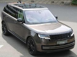 Charente brown grey Gebraucht 2022 Land Rover Range Rover Autobiography SUV | 147.990 € (Teuer)