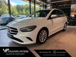 Weiß Gebraucht 2019 Mercedes B180 Van / Kleinbus | 22.770 € (Fairer Preis)