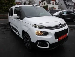 Weiß Gebraucht 2019 Citroën Berlingo Shine Van / Kleinbus | 19.495 € (Fairer Preis)