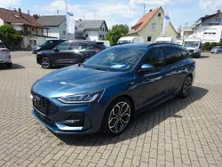 Blau Gebraucht 2023 Ford Focus ST-Line X Limousine | 23.990 € (Etwas zu teuer)