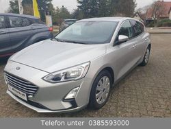 Silber Gebraucht 2019 Ford Focus Cool & Connect Limousine | 14.490 € (Fairer Preis)