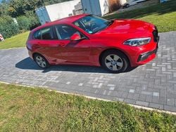 Rot Gebraucht 2020 BMW 116 Sport Line Kleinwagen | 16.500 € (Fairer Preis)