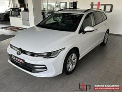 Pure white Gebraucht 2024 VW Golf VIII Life Kombi | 23.290 € (Guter Preis)