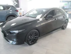 Schwarz Gebraucht 2025 Mazda 3 Limousine | 28.450 € (Guter Preis)