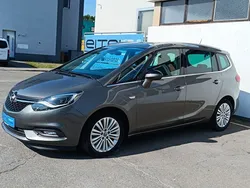 Grau Gebraucht 2017 Opel Zafira Innovation Van / Kleinbus | 16.790 € (Fairer Preis)