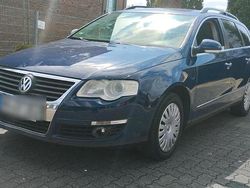 Blau Gebraucht 2008 VW Passat Kombi | 2.299 € (Fairer Preis)